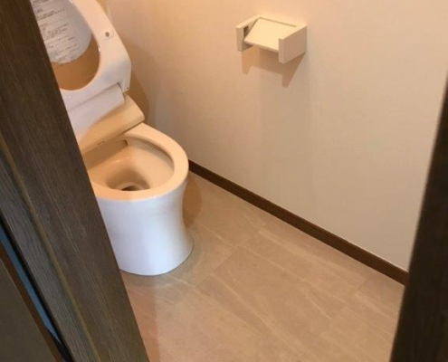 トイレ内のフルリフォーム