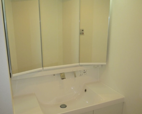 洗面化粧台（TOTO）の新規入れ替え