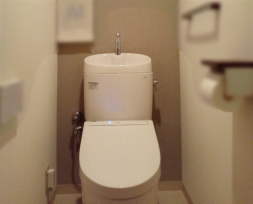 自動開閉式の便器